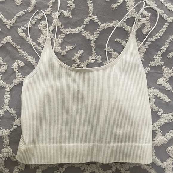 Aritzia crop top - Picture 2 of 2